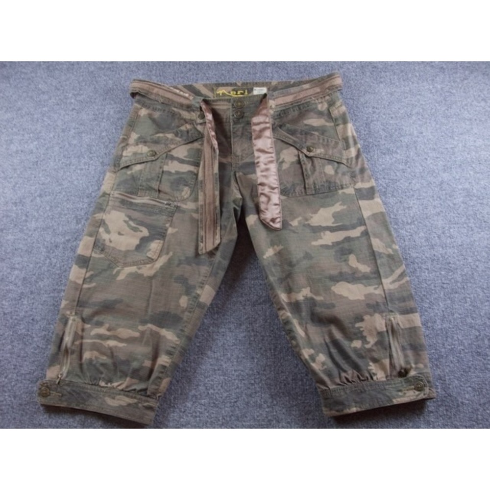 Nori Camouflage Cargo Capri Pants Belted Women Size 5 Cropped #1908
